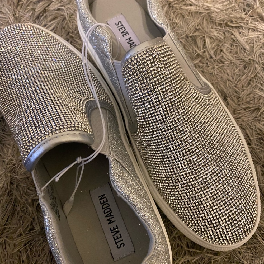 Women Steve Madden Slip On Sneakers